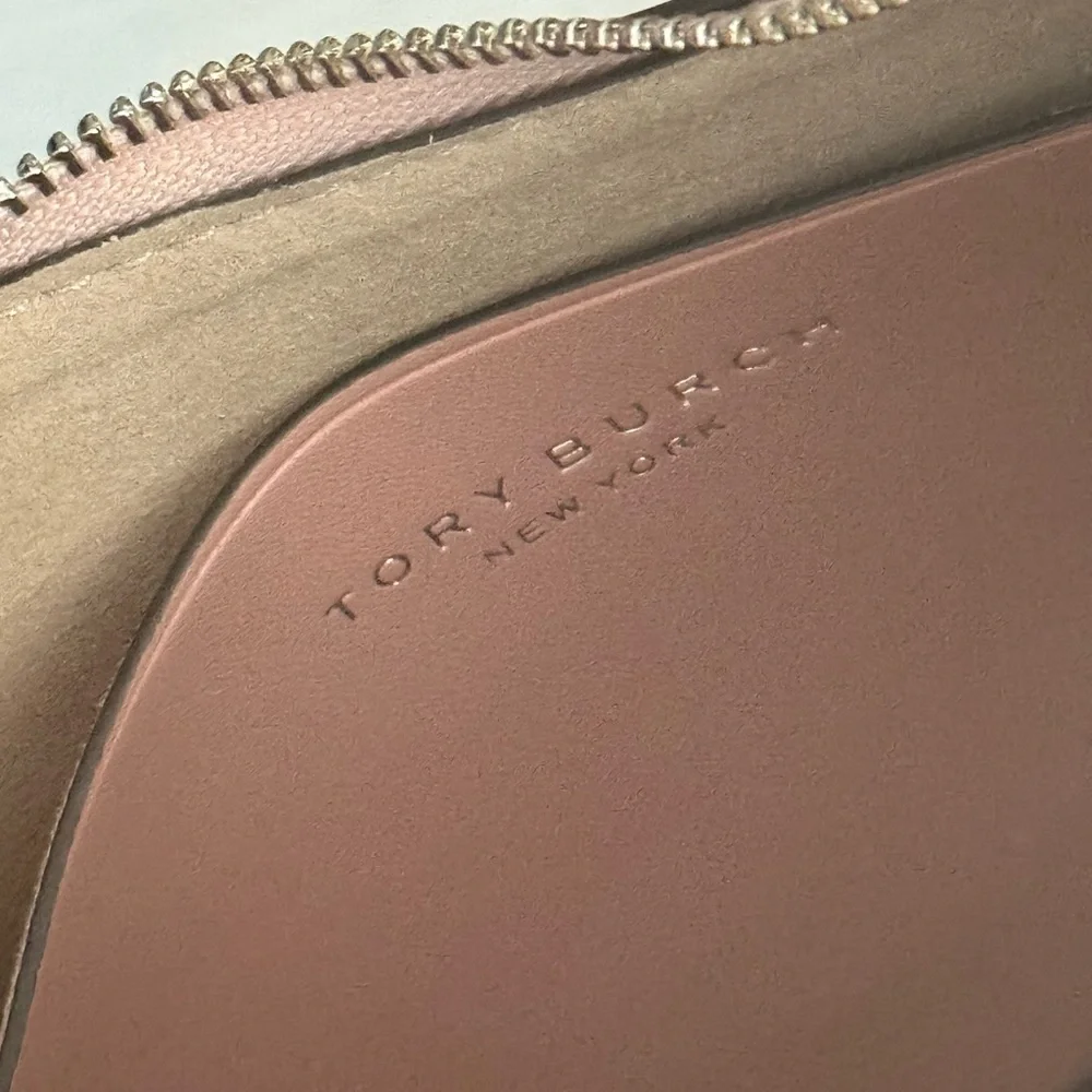478$! Tory Burch - Thea Embossed Convertible Crossbody, Clay Pink